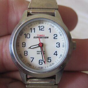 vintage Timex Expedition Ladies Wrist Watch - Indiglo with stretch band